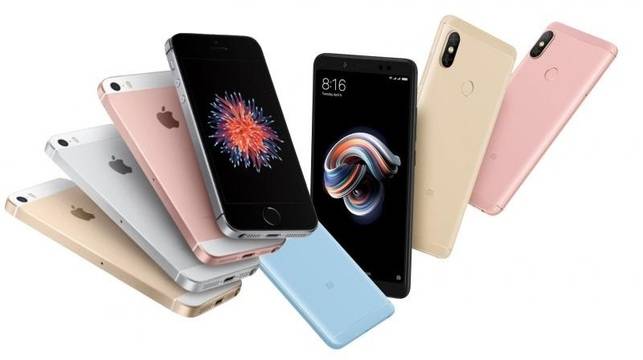 Спечелете 8 смартфона Apple iPhone SE (2020)