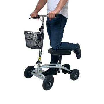 Скутер за коляно. За самостоятелно придвижване при наранен крак.