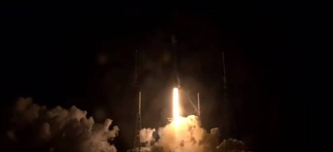 УСПЕХ: СпейсЕкс проведе рекорден 7-ми полет на една и съща ракета Фолкън 9, изведе спътници Старлинк!