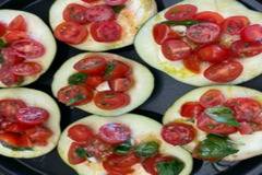 Патладжан с чери домати на фурна