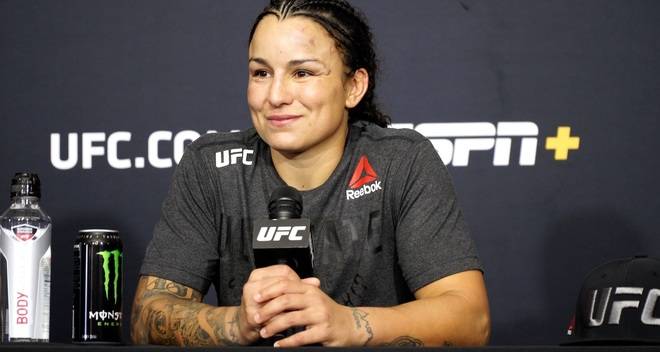 Биография на ММА звездата Ракел Пенингтън