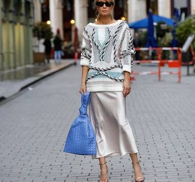 Как да не изглеждаме селски в пола с пуловер