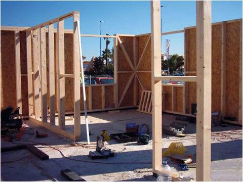 Варненска фирма разработва франчайз за сглобяеми къщи