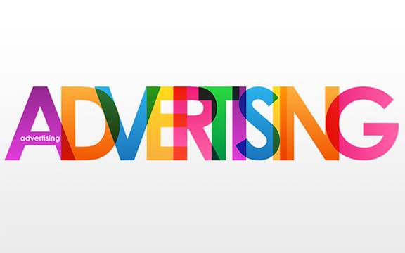 Има ли стандартни реклами и размери при брандирането?