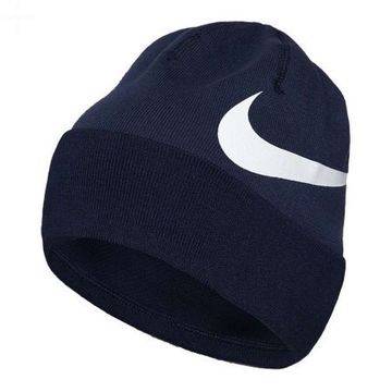 Мъжка зимна шапка