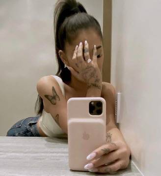 Ариана Гранде се сгоди