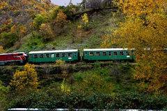 Паднала скална маса спря теснолинейката в участъка Якоруда-Аврамово