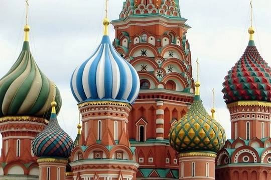 Защо руските църкви имат куполи с формата на луковици?