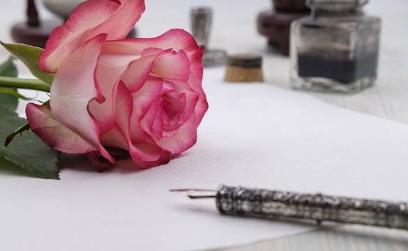 Напишете любовно писмо и спечелете 10 Mystery Beauty Box