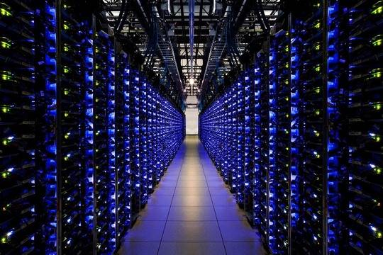 Случаят с Parler и осъзнаване рисковете при обвързване с Public Cloud услуги