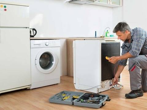 Може ли ниско напрежение да повреди електроуредите