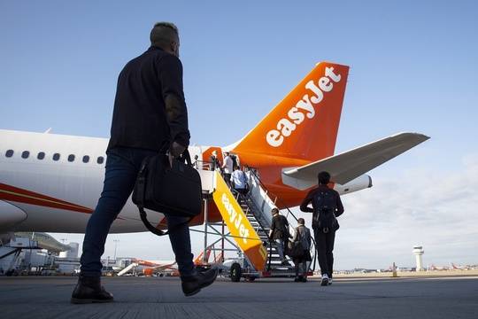 Скоро може да пътуваме само с ваксина срещу COVID-19