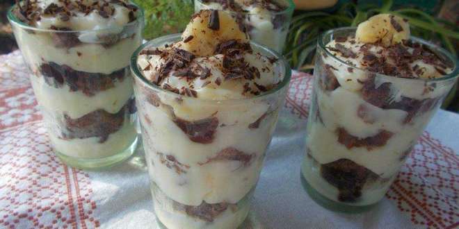 Рецепта за Бананов крем с кекс и шоколад