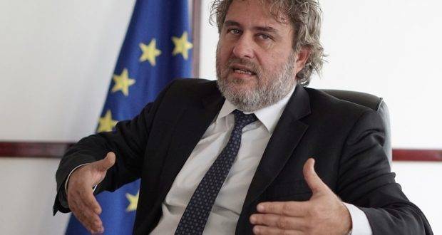 Родни творци изригнаха срещу министъра на културата: Банов, ти си купи джип и къща, а остави Филип Трифонов в мизерия!