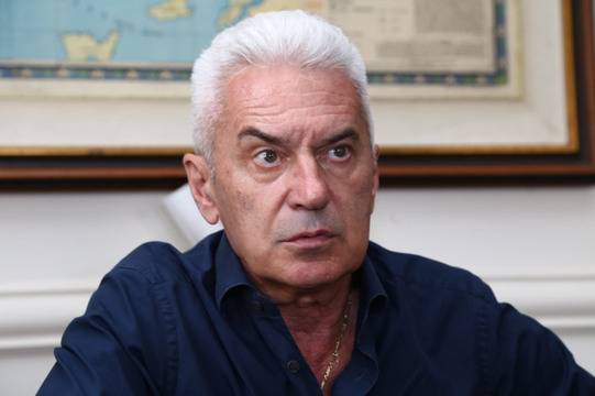 Волен Сидеров: „Има такъв народ“ ще е новата патерица на ГЕРБ