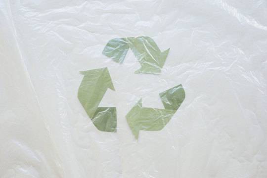 Рециклиране на пластмаси, производство на полиетиленови чували за смет