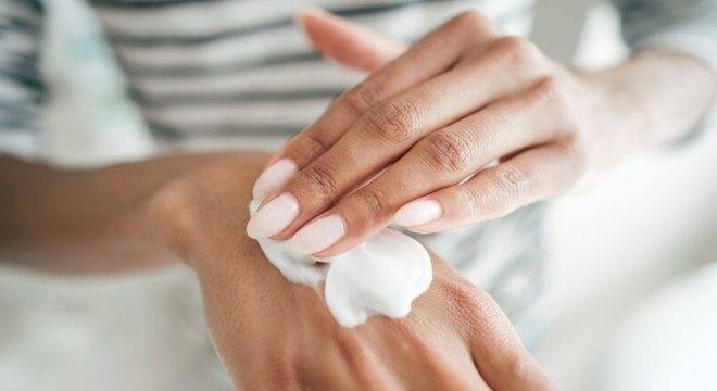 Как да се грижим за ръцете си през зимата