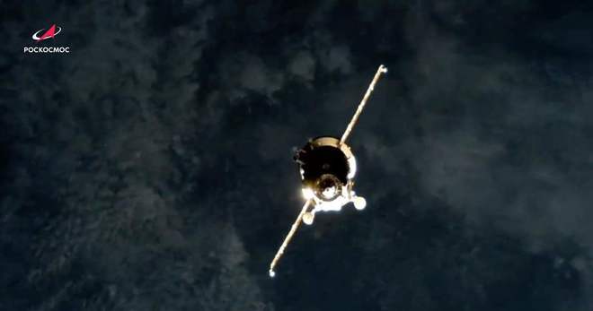 Космонавтите на МКС скачиха Прогрес МС-16 ръчно след провал на автоматичната му система