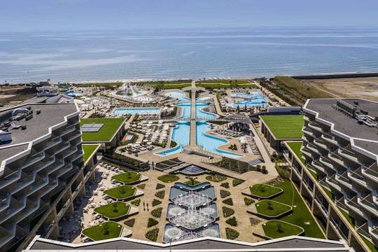 Спечелете уикенд на морето в хотел WAVE RESORT *****