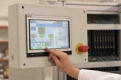 Може ли напредък в цифровите технологии, обединен със съществуващите машини, да подобри продукцията?