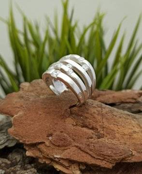 Дамски сребърен пръстен с циркони 401R Studio Nikolas