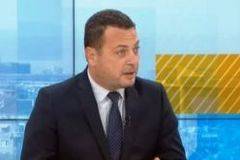 Ченчев към Борисов Защо спряхте АстраЗенека, която е одобрена от ЕМА? Вземете пример от Орбан!