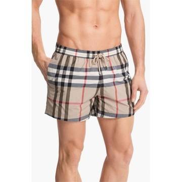 ПЛУВНИ ШОРТИ В КАРЕ