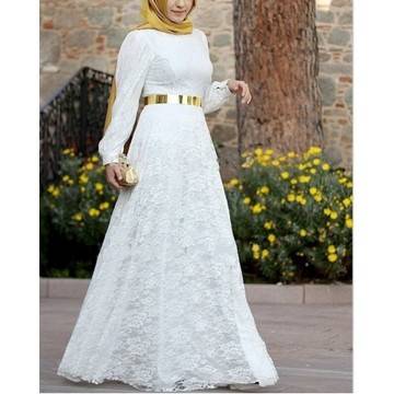 ДЪЛГА РАЗКРОЕНА РОКЛЯ