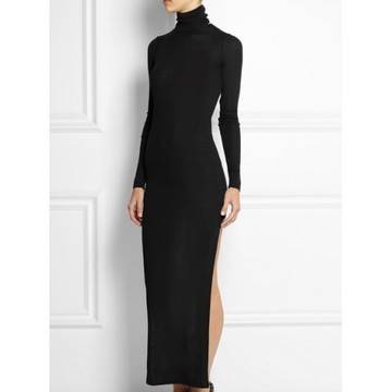 ДЪЛГА РОКЛЯ С ЦЕПКА