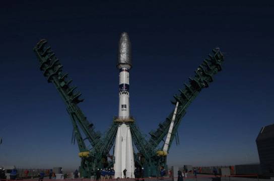 Русия отложи изстрелването на пребоядисаната ракета Союз заради технически проблем