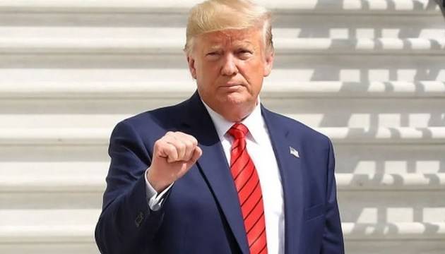 Тръмп се завръща в социалните мрежи със собствена платформа