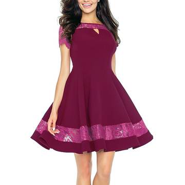 ЕФЕКТНА РОКЛЯ С ДАНТЕЛА