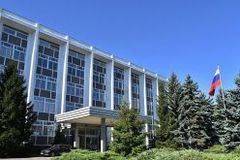 Единият от изгонените руски дипломати не може да напусне България, под карантина е