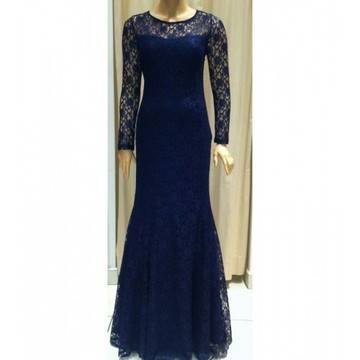 ДАНТЕЛЕНА РОКЛЯ В СИНЬО