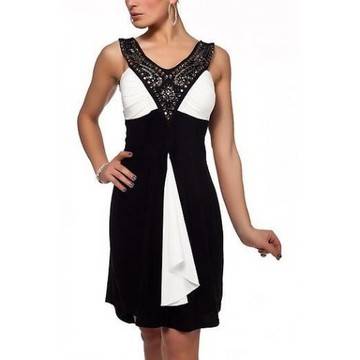 СТИЛНА РОКЛЯ