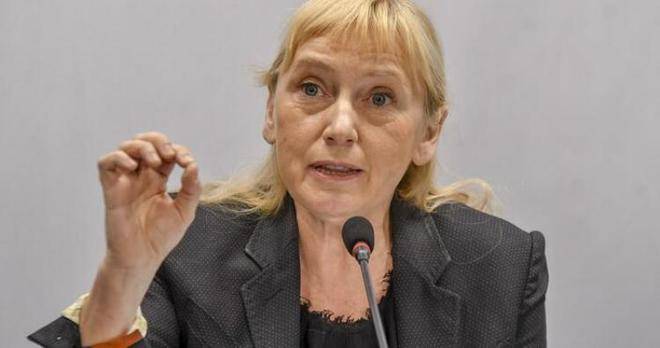 Йончева пита в европарламента: Докога ще се ръкувате с ръководители като Бойко Борисов и Виктор Орбан?