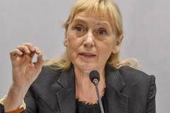 Йончева пита в европарламента: Докога ще се ръкувате с ръководители като Бойко Борисов и Виктор Орбан?