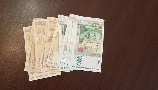 Как родителите да получат пари, ако останат с децата вкъщи