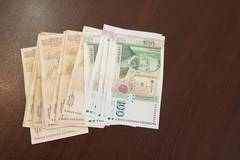 Как родителите да получат пари, ако останат с децата вкъщи