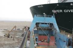 Най-после освободиха Суецкия канал