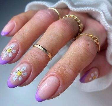 Приветствайте пролетта с маникюр в пастелни нюанси