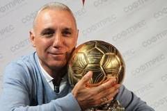 Камата води в анкета за най-велик играч в историята на Барселона