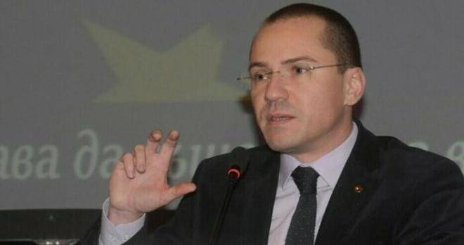 Нов скандал с Македония. Джамбазки в предизборен клип: Краят ви ще бъде ужасен