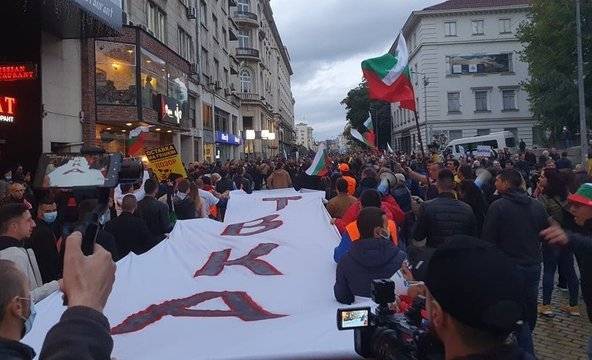 Германски дипломат: След изборите България ще си остане в плен на беззаконието и корупцията