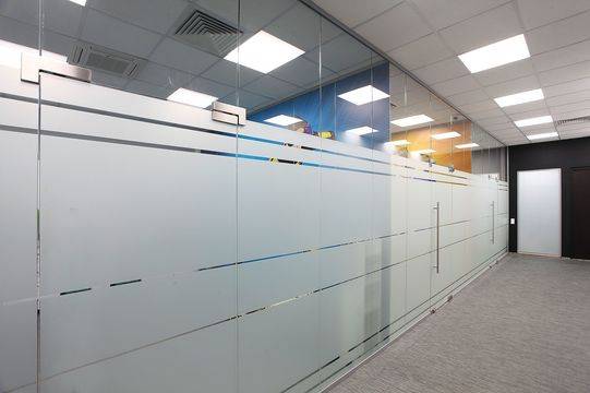 Матови ленти в офис на фирма Елтотрейд Комерс