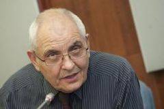 ЦИК със сигнали, че 10 машини не са могли да бъдат стартирани