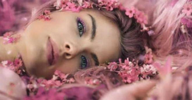 Женски седмичен хороскоп за следващата седмица-Жена Дева-много интересна седмица, Лъвиците ще имат късмет