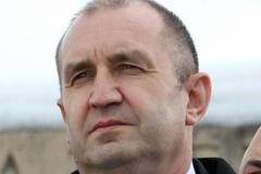 Труд: Президентът събира парламента следващия четвъртък