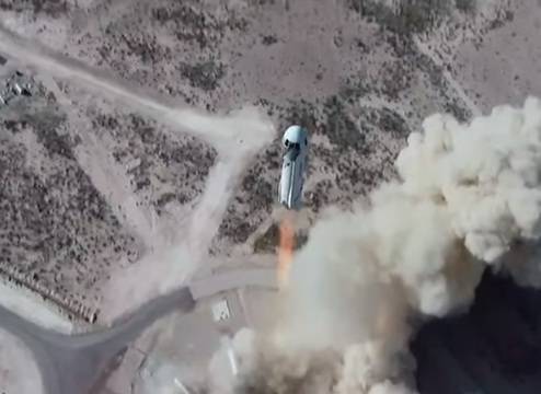 Американската компания Блу Ориджин се готви за втория полет на кораба Ню Шепърд през 2021 г.