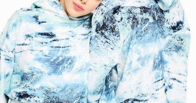 Еднакви спортни екипи за майка и дете